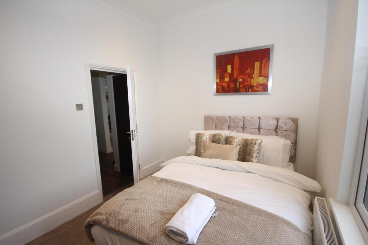 Apartament Great West Road Flat C *