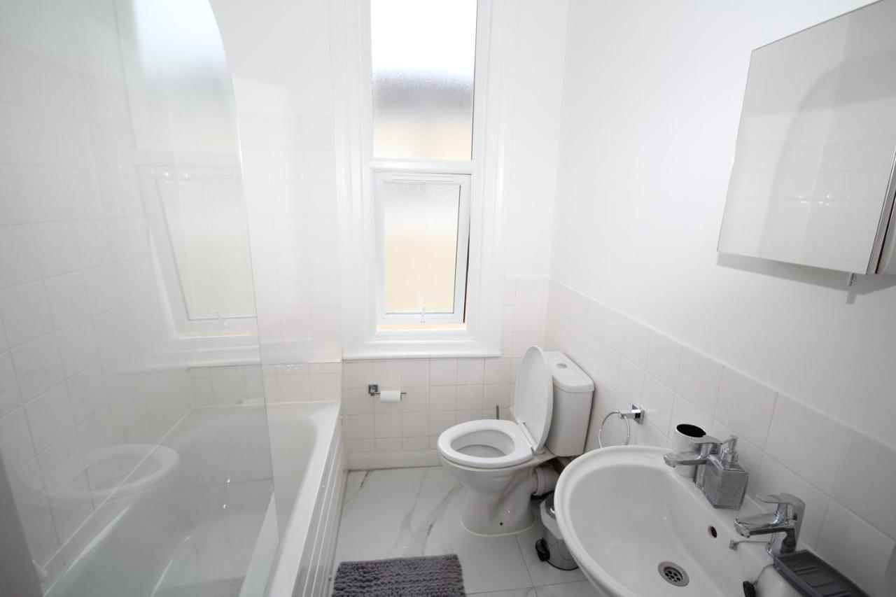 Great West Road Flat C Apartament