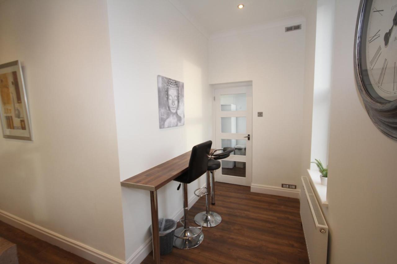 Great West Road Flat C Londra