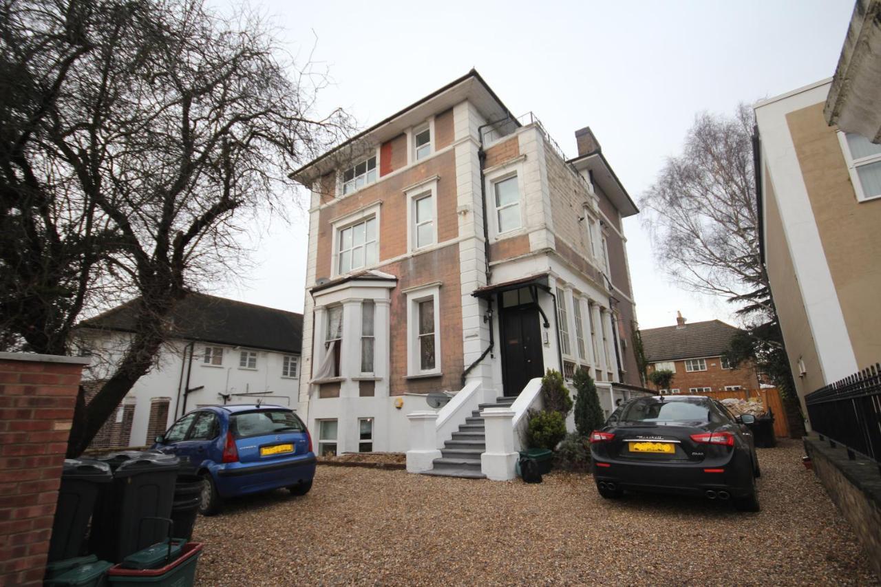Great West Road Flat C Londra
